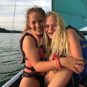 Meet your Posher, Ava